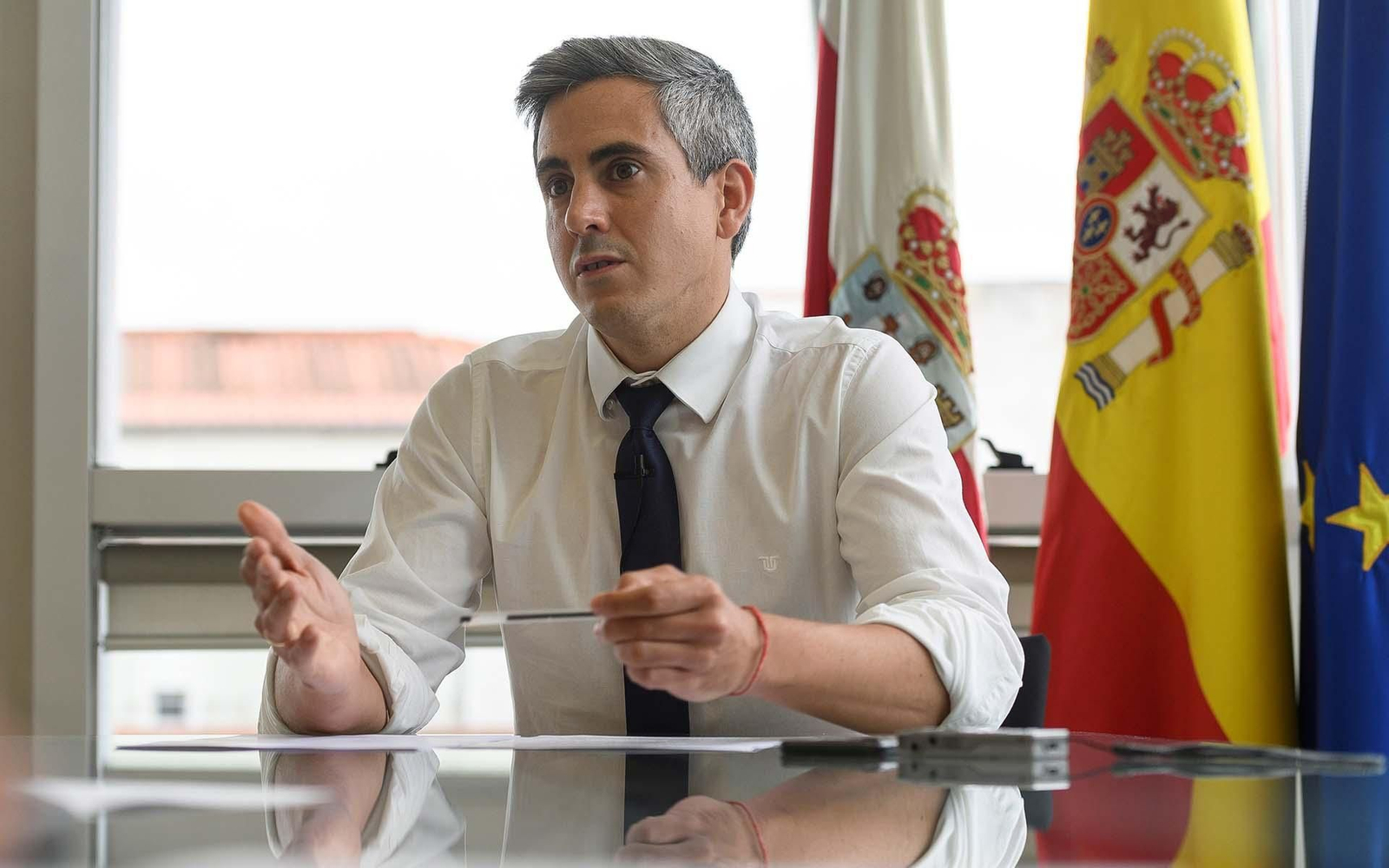 El líder del PSC-PSOE y vicepresidente regional, Pablo Zuloaga. EFE/Pedro Puente Hoyos