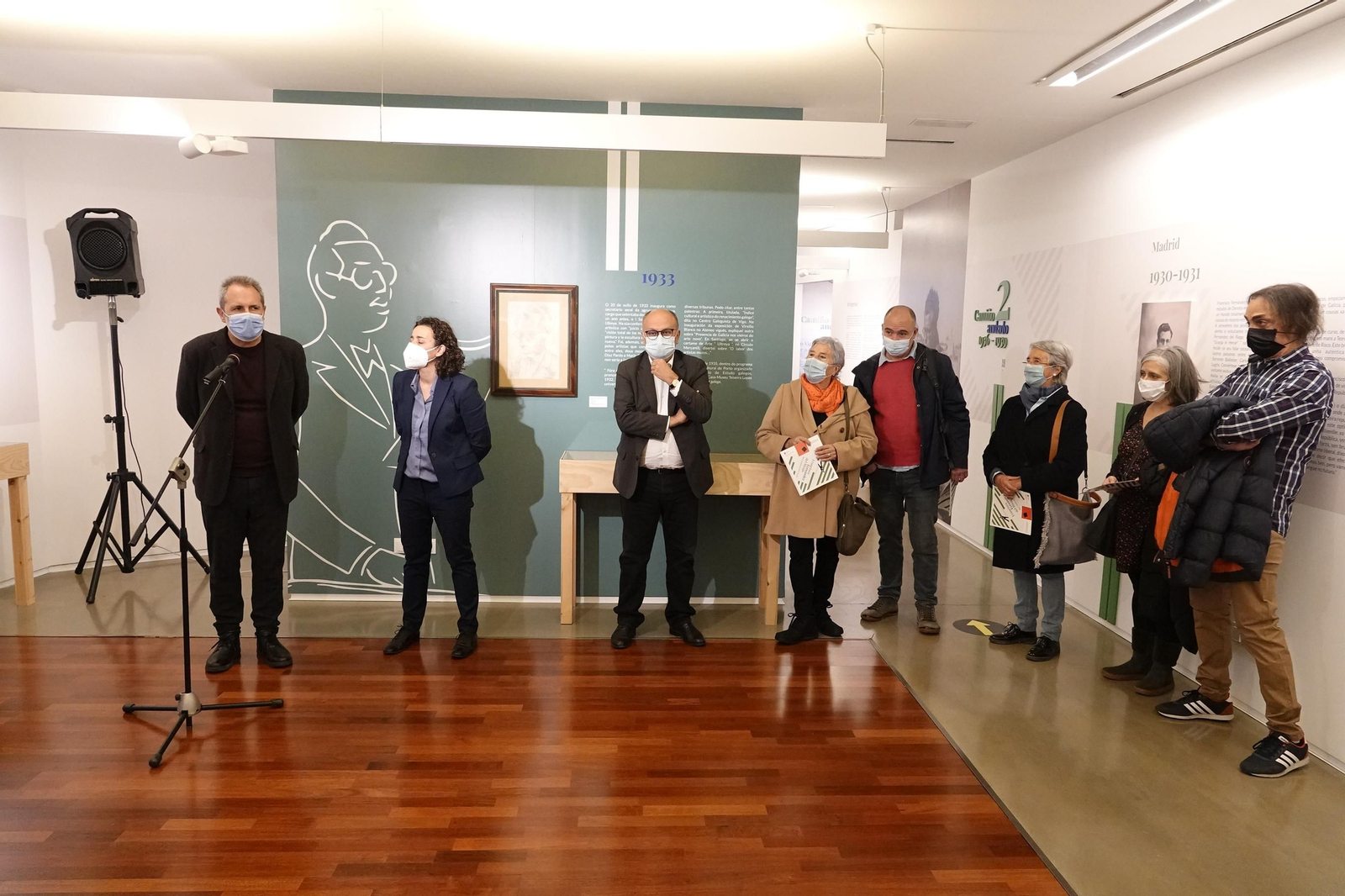 Presentación en la Pinacoteca de "Nos vieiros da arte galega", sobre a colección municipal de Francisco Fernández del Riego.