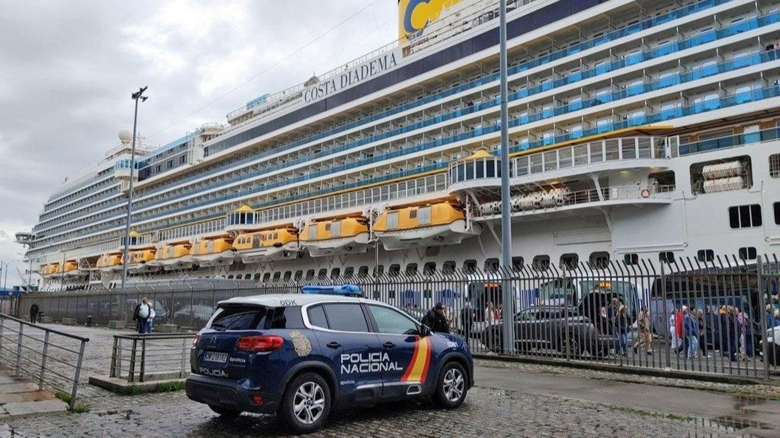 Simulacro de atentado terrorista en el Puerto de A Coruña. // X (@EloyTP)