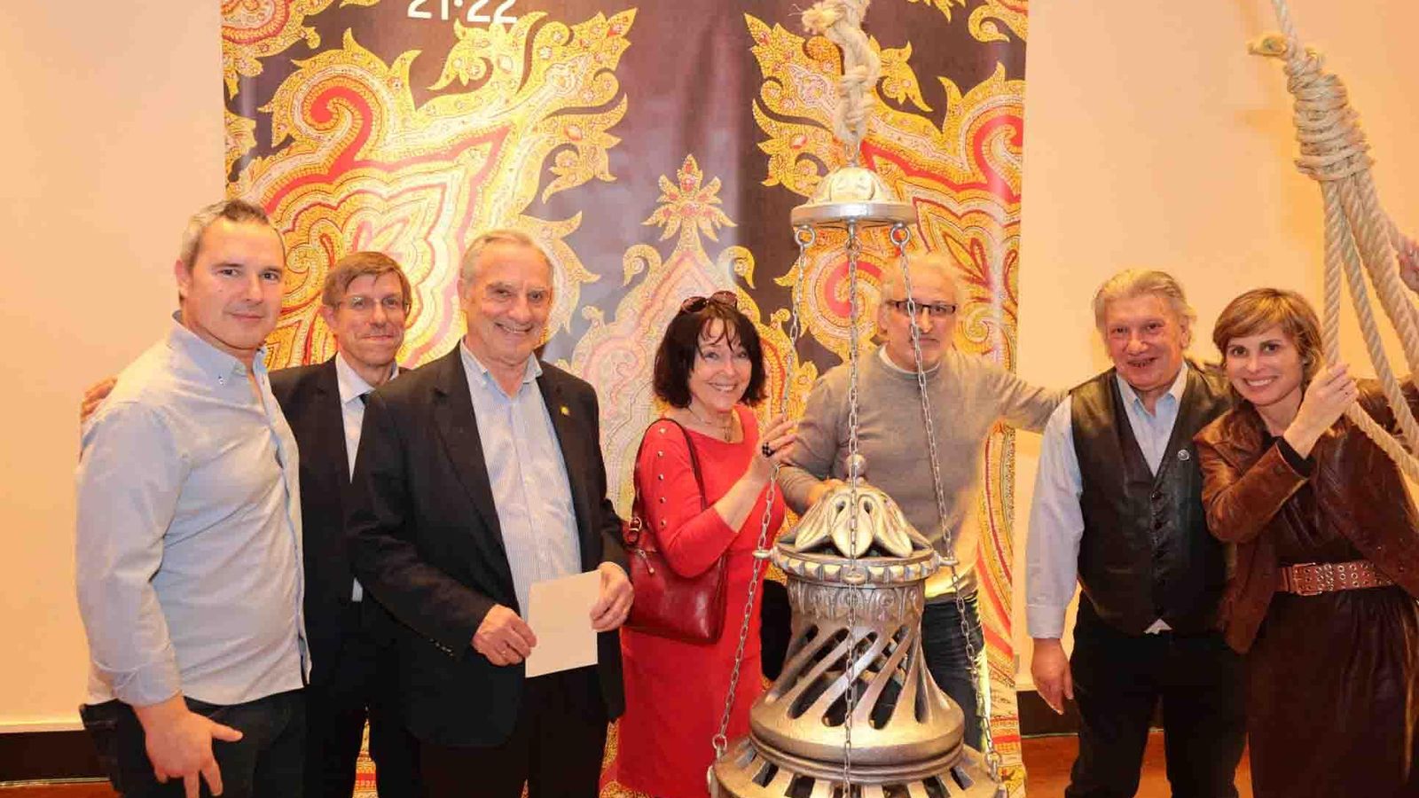 Nava Castro en París promocionando el Camino de Santiago