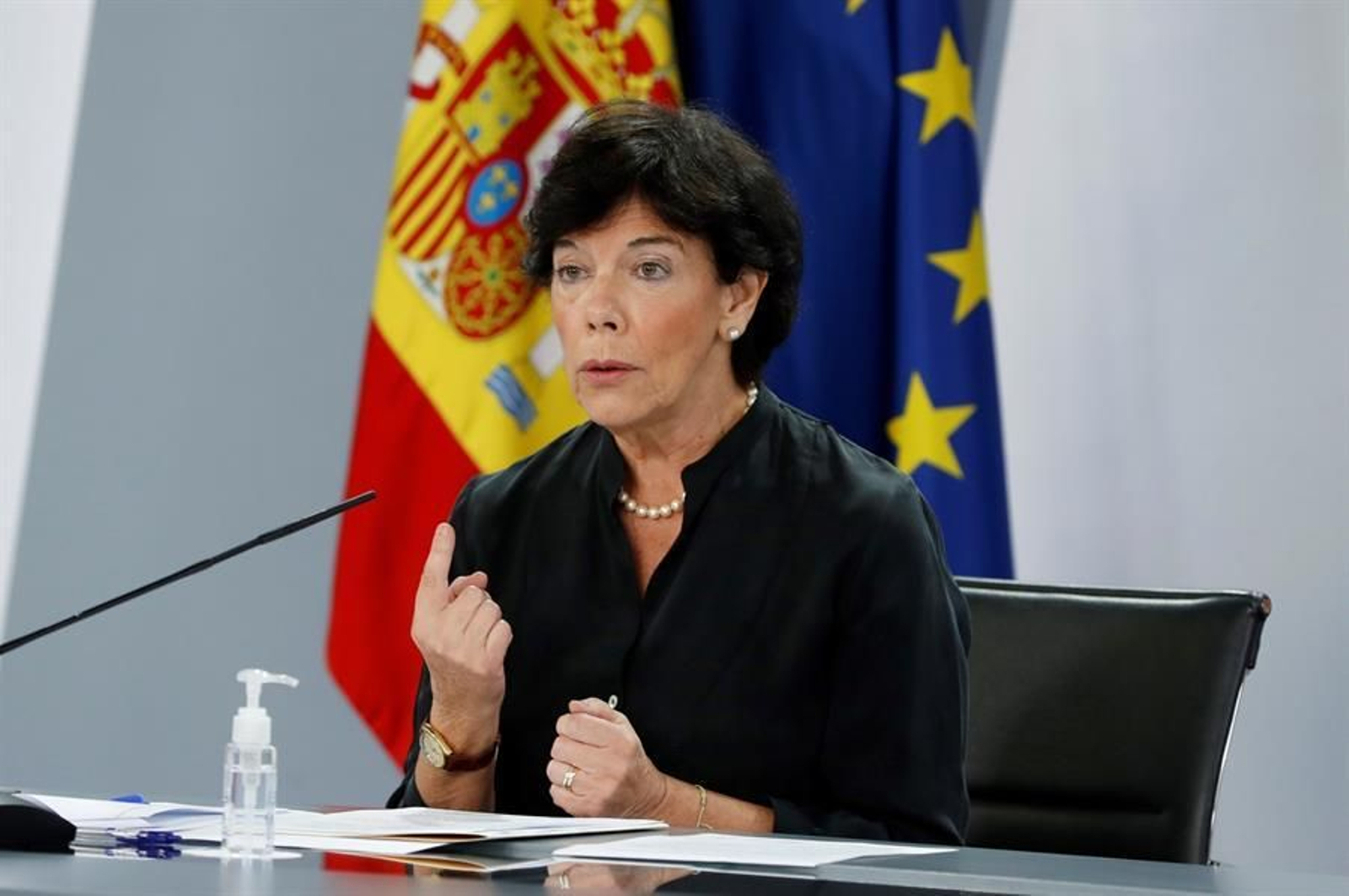 Celaá viaja a Bilbao por una cita médica tras aprobar el estado de alarma