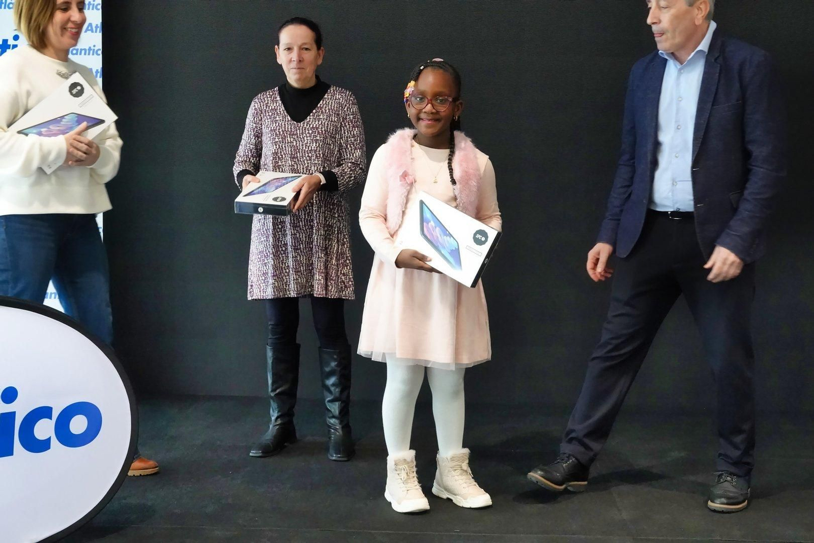 Premiados en el concurso de dibujo 'Vida Sostenible'.