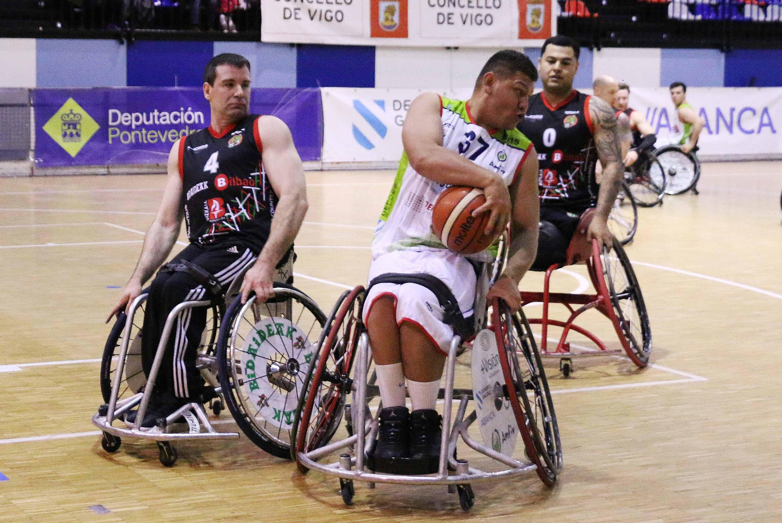 El jugador del Amfiv Julio César Landeros, en el último partido liguero.