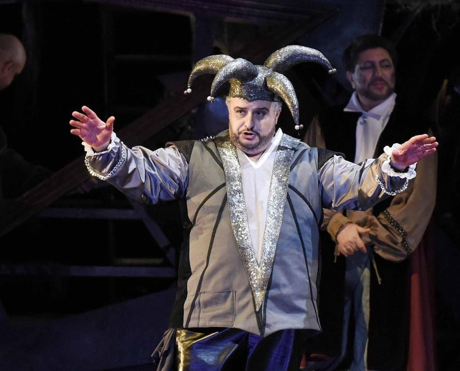 El barítono Luis Cansino, en un momento de su interpretación, ayer, de Rigoletto.