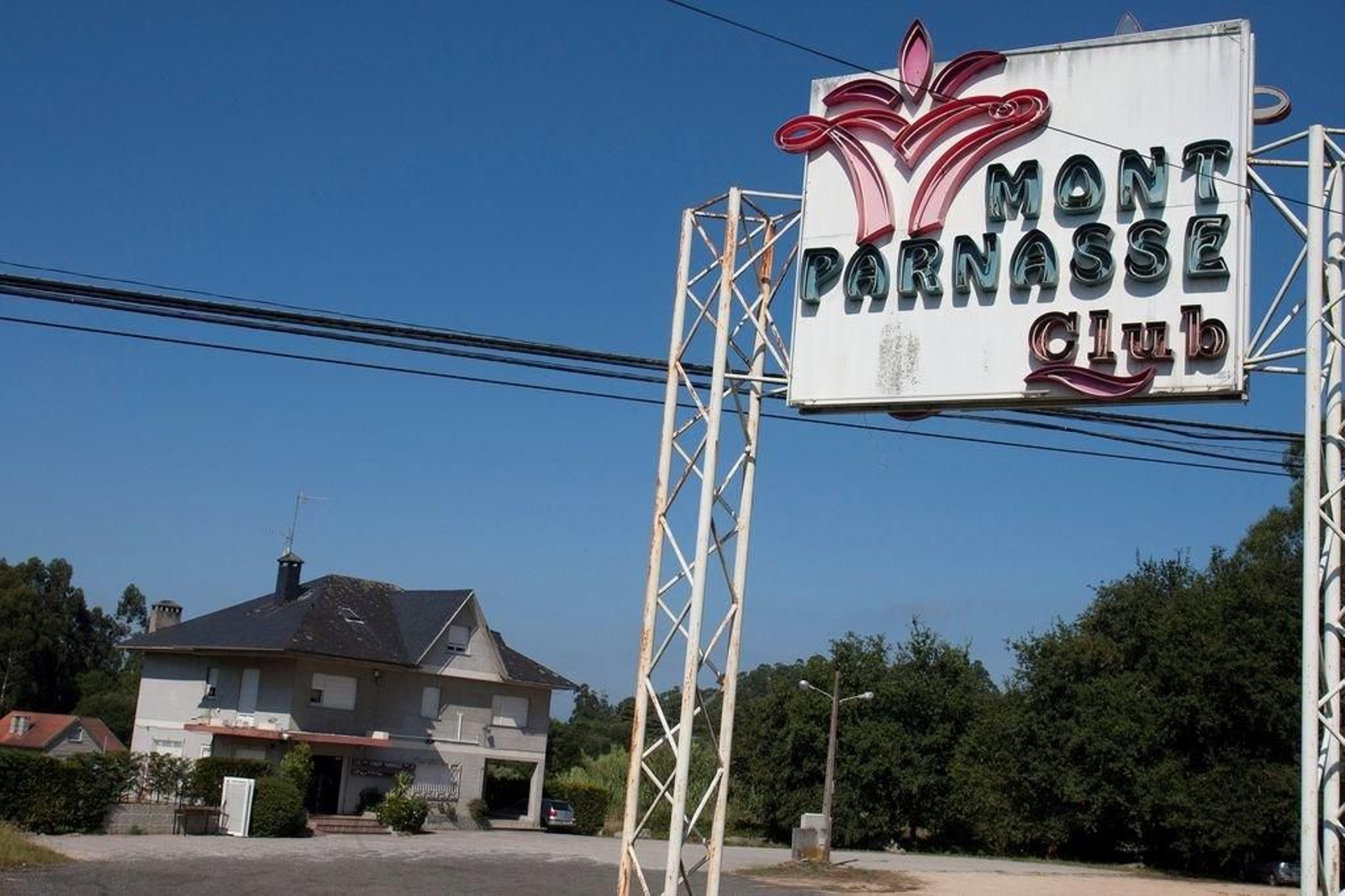 Club Mont Parnasse de Meis, en donde se iba a celebrar la fiesta.