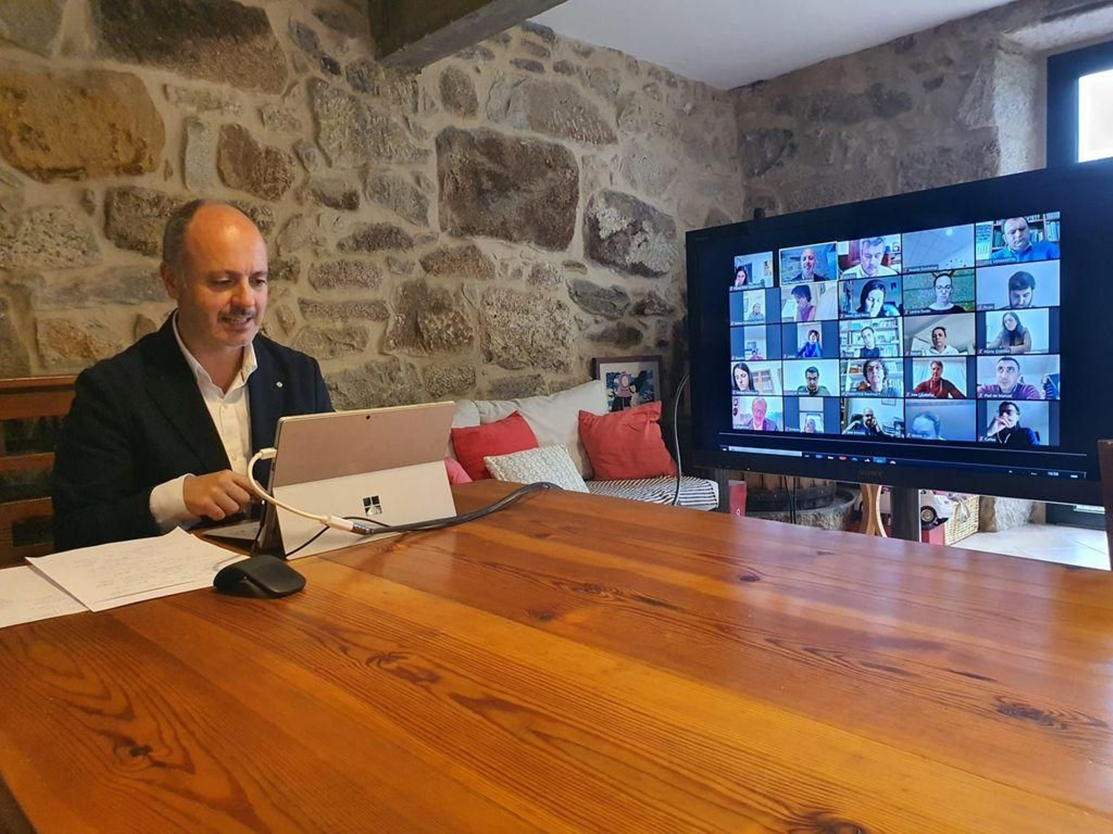 Regades, en la reunión a distancia de su ejecutiva.