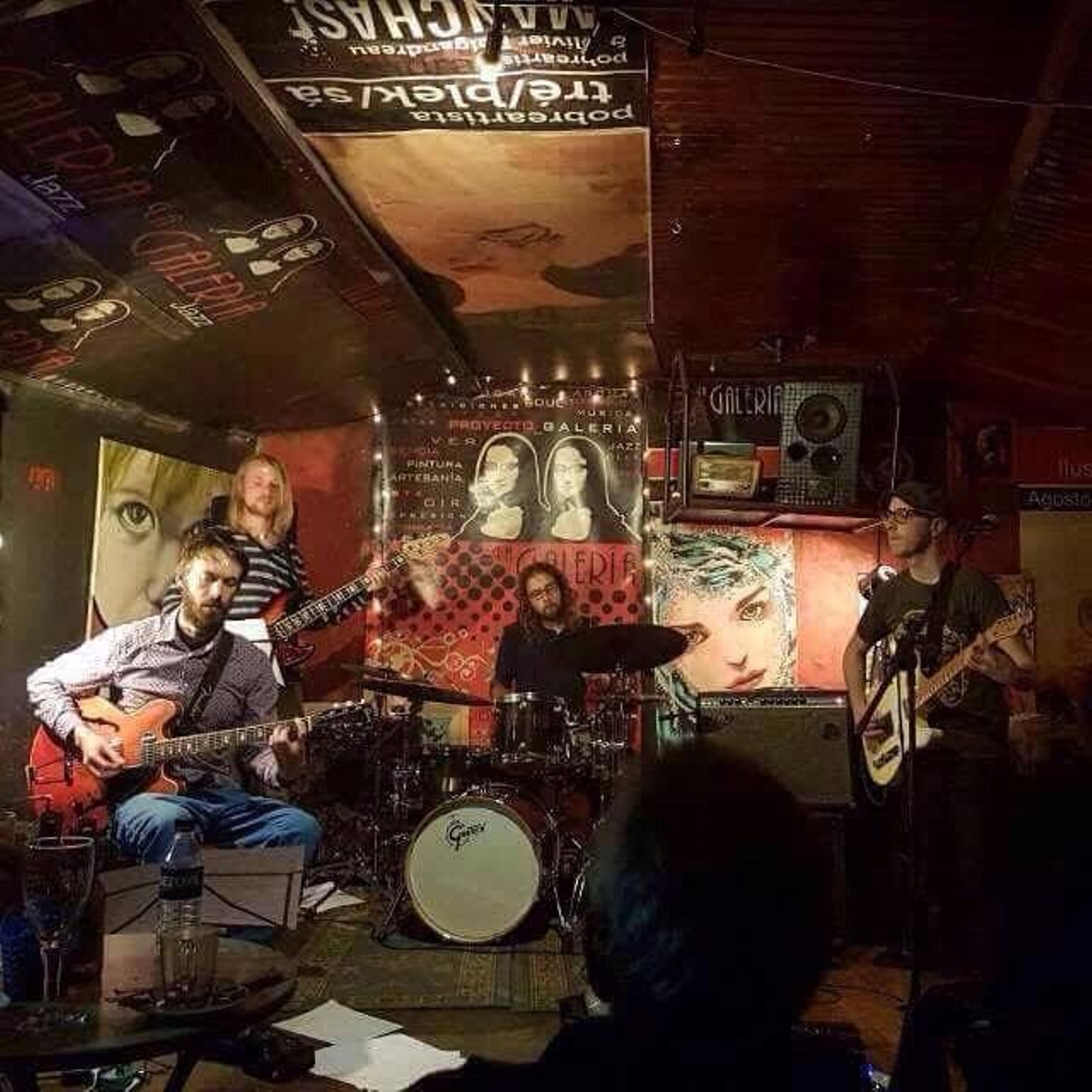 Loiros, durante un dos seus concertos.