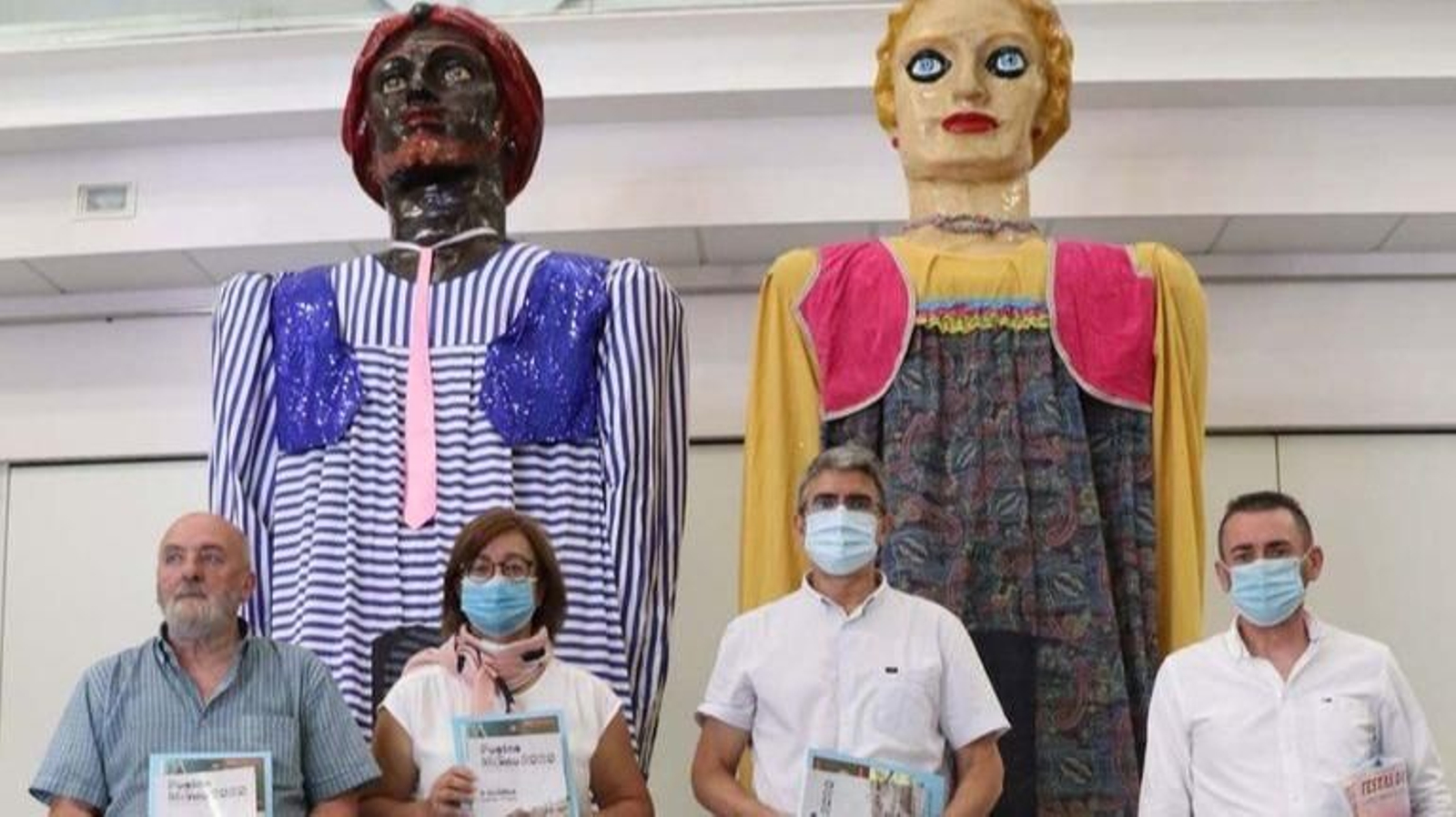 La presentación del Magazine del sábado.