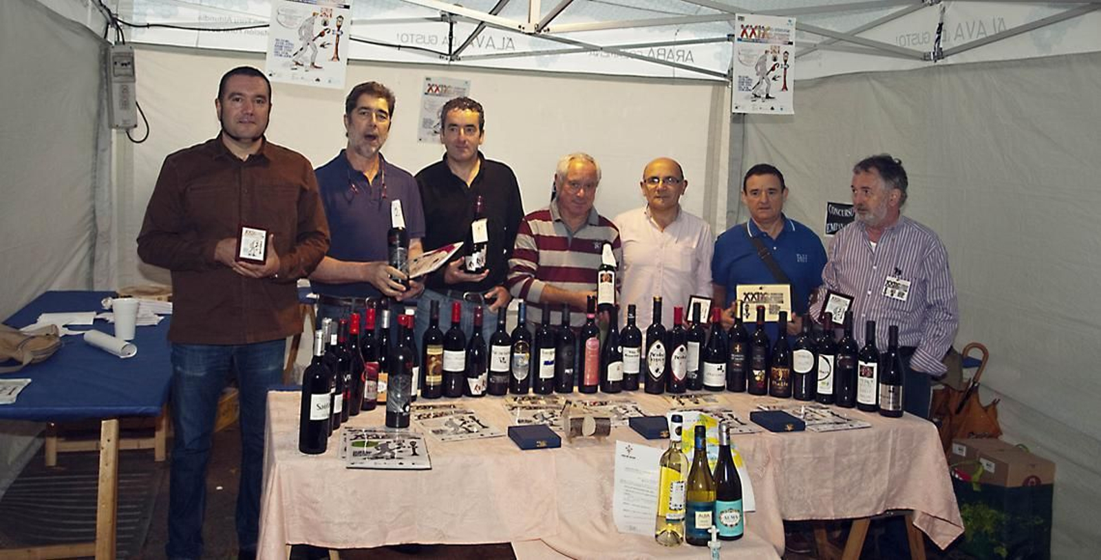 Cata de vinos gallegos en el Día de Galicia en Euskadi, 2014.