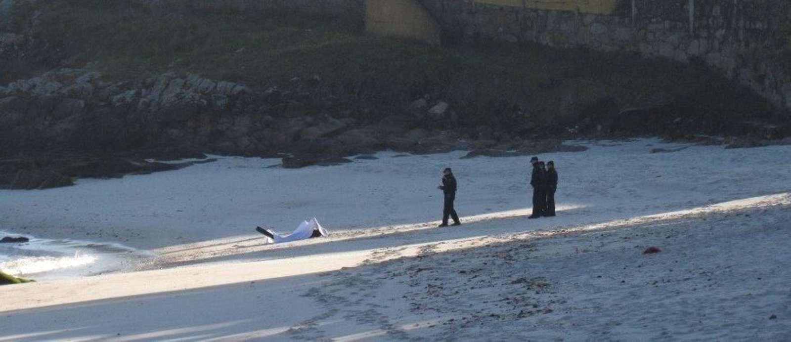 El buzo fue localizado sin vida esta mañana. // Alberte