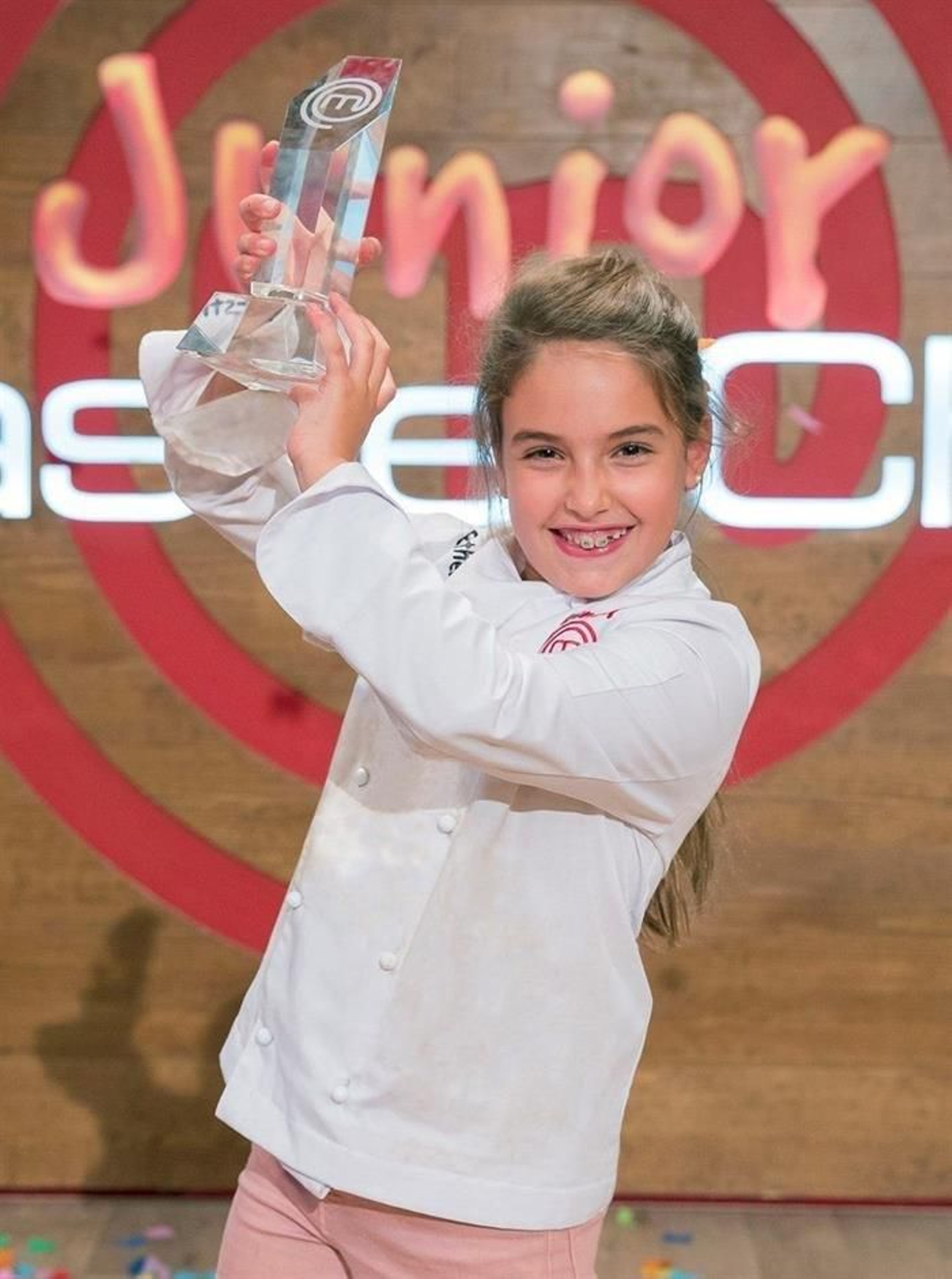Esther Requena, granadina, de 10 años, que ha ganado hoy la quinta edición de "MasterChef Junior"