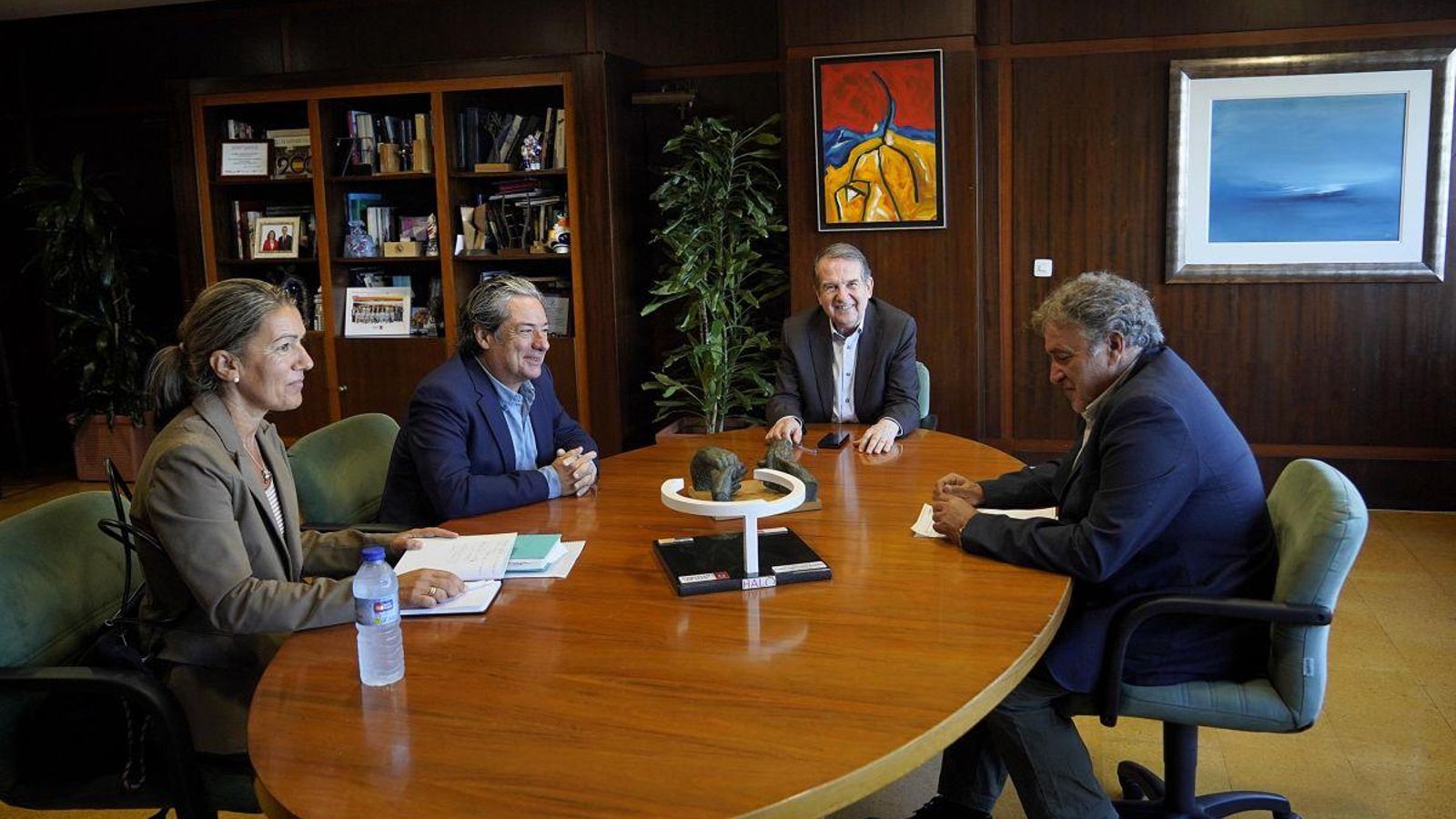 Caballero se reunió ayer con Eloy Iglesias de Conxemar.