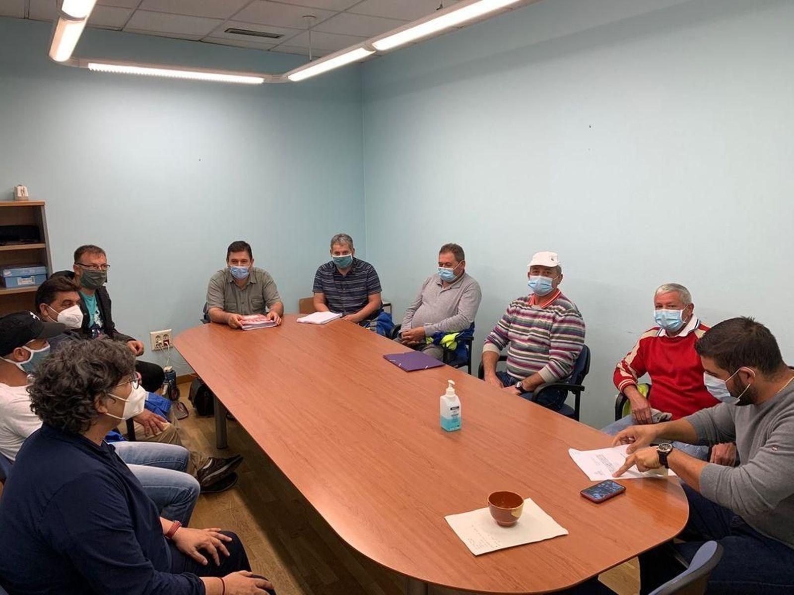 Reunión de la alcaldesa con trabajadores y empresa.