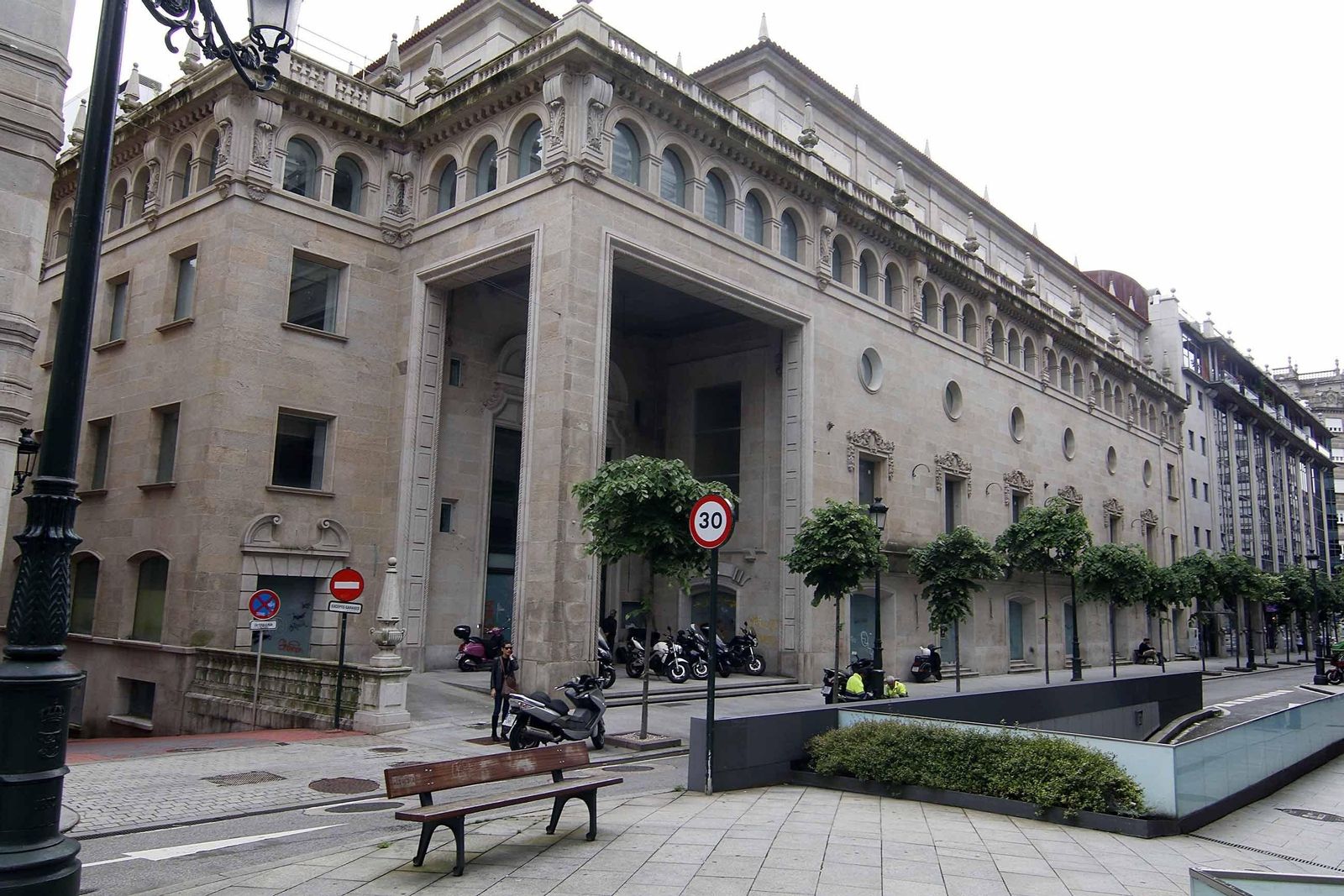 El teatro cine Fraga es un edificio con valor arquitectónico y que forma parte de la memoria histórica de la ciudad.