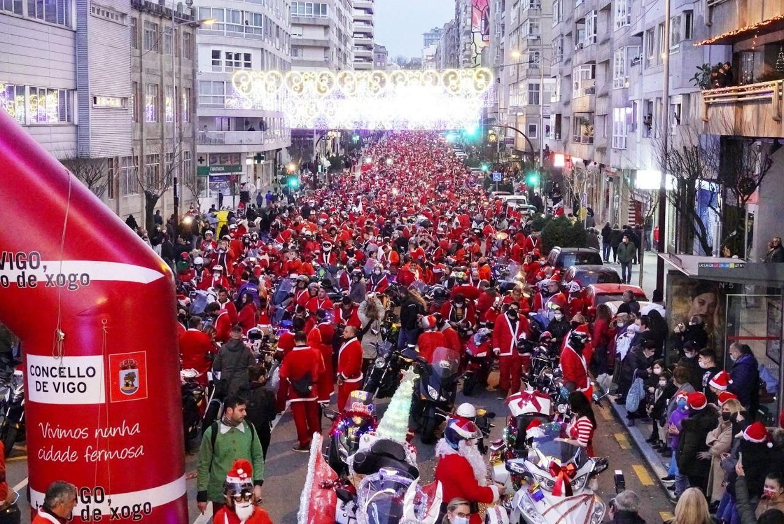 Papanoelada motera de Vigo.