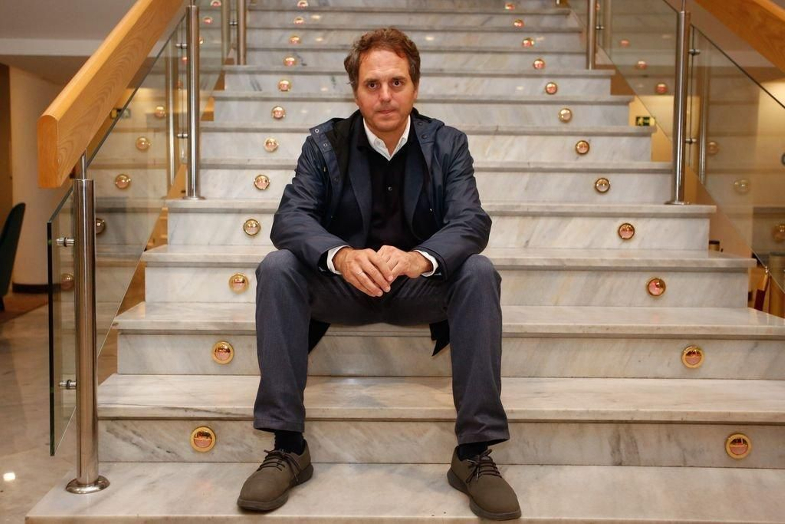 O escritor Domingo Villar foi onte o convidado aos encontros do Club Gamboa.