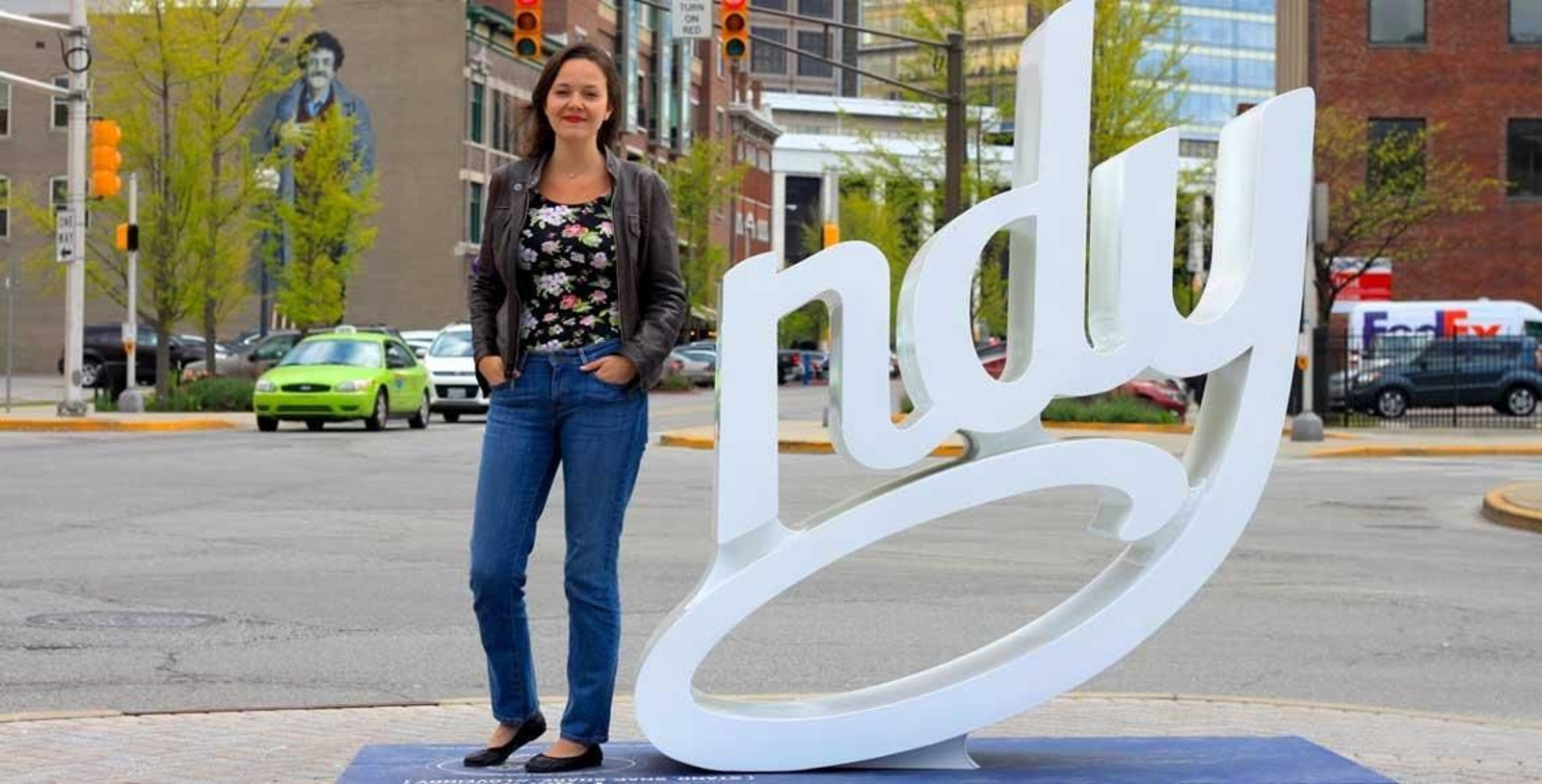 Cristina Lozano vive en Indianápolis, donde da clase en la universidad.