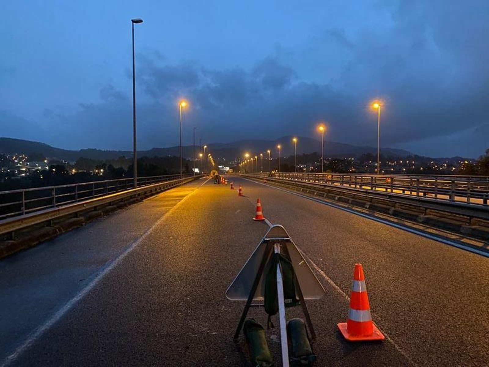 España y Portugal se preparan para el cierre de fronteras // Alberte