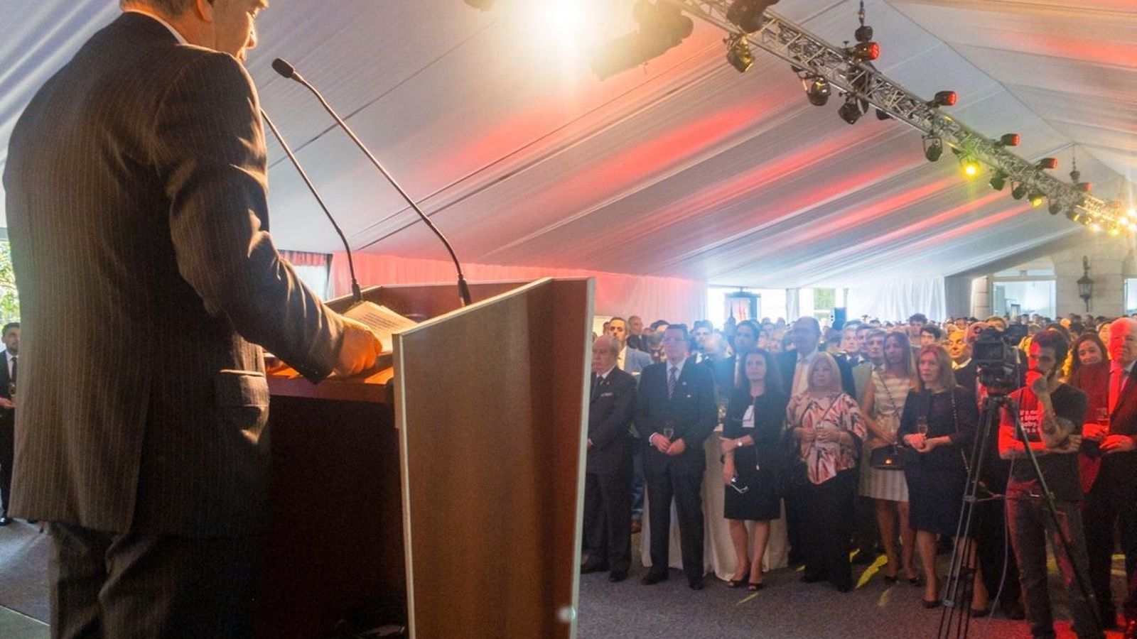 72457819_2816929601660168_1782256993700937728_o