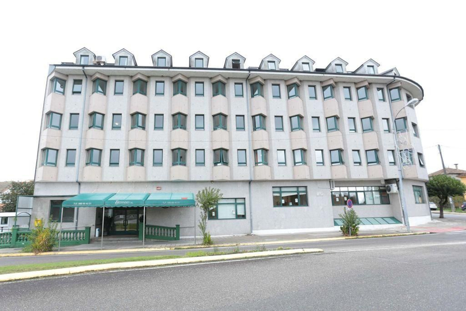 El geriátrico de Salvaterra es un centro privado que cuenta con 108 plazas.