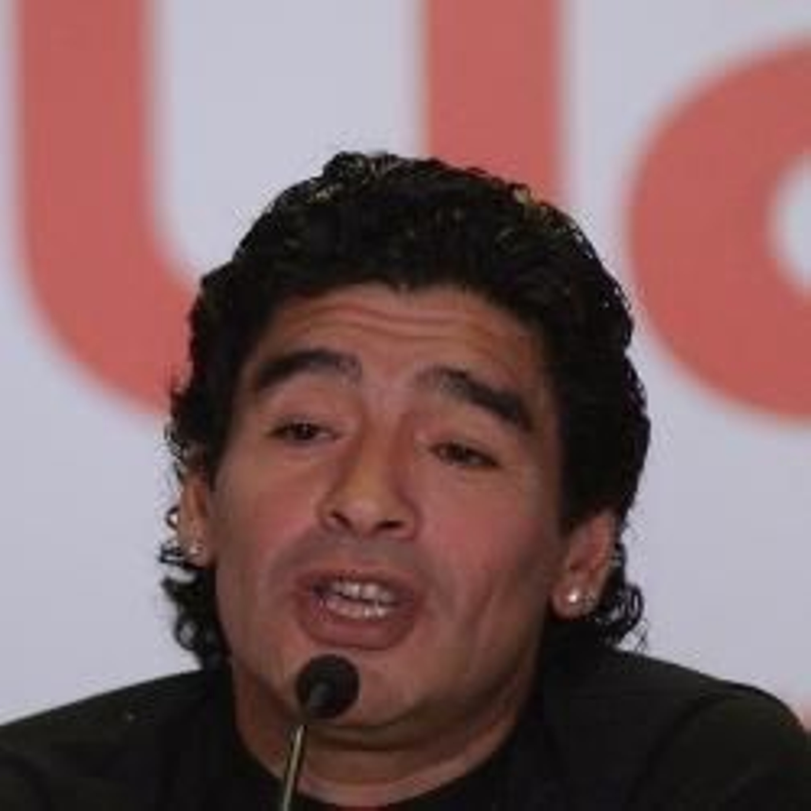 Diego Armando Maradona.