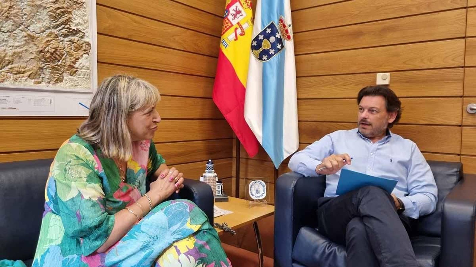 Antonio Rodríguez Miranda y María Jesús Rodríguez, durante la reunión