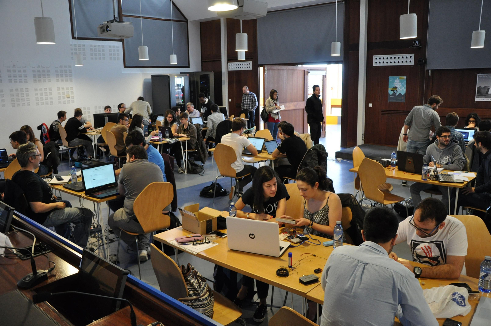 El edificio Miralles del Campus acoge por tercera vez uno de los escenarios de la competición.