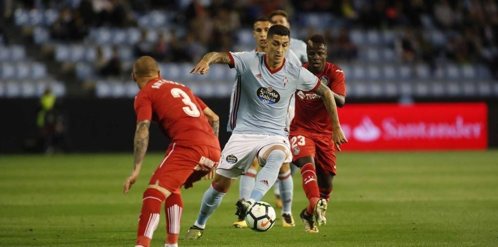 Tucu Hernández no pudo jugar ayer contra el Girona en Balaídos.
