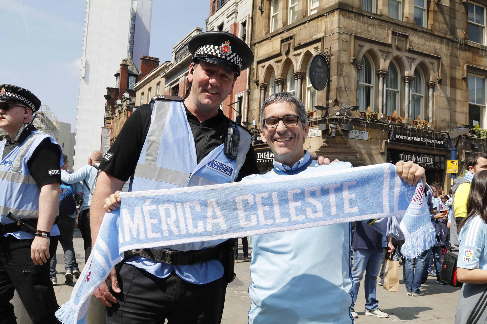 El viaje de la afición celeste a Manchester, el 11 de mayo de 2017. // J.V. Landín