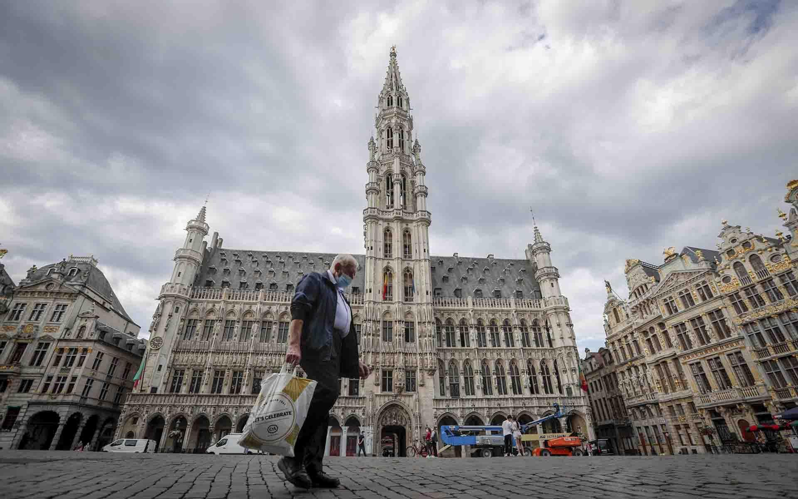 Archivo. Foto de la Grand Place de Bruselas. EFE/EPA/OLIVIER HOSLET