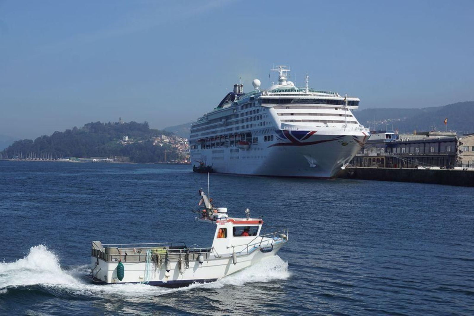 El último crucero que llegó a Vigp, el pasado mes de marzo.  No hay confirmación de ninguna arribada en los próximos cinco o seis meses.
