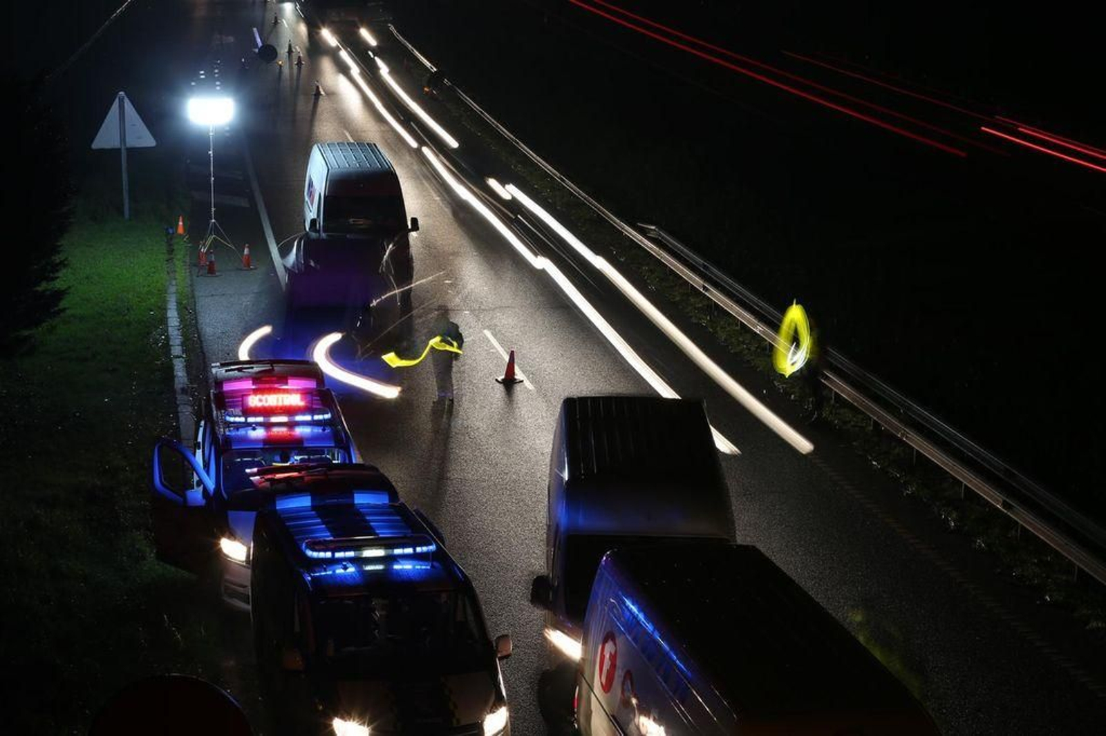 Control de la Guardia Civil en la A52 en O Porriño // Alberte