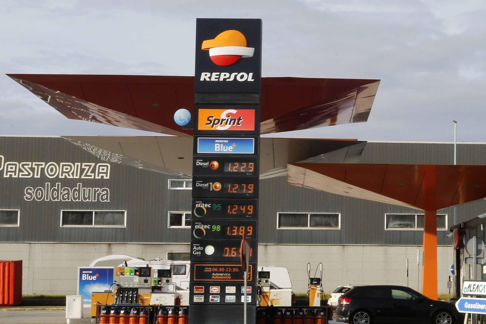 Los combustibles encadenan más de 10 meses al alza.