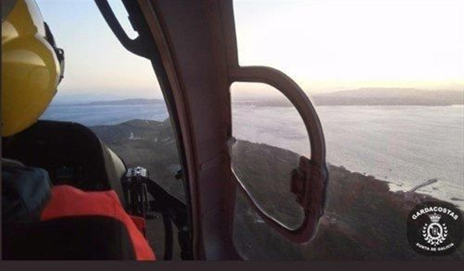 Evacuan a un hombre en helicóptero tras sufrir una caída en la Illa de Ons