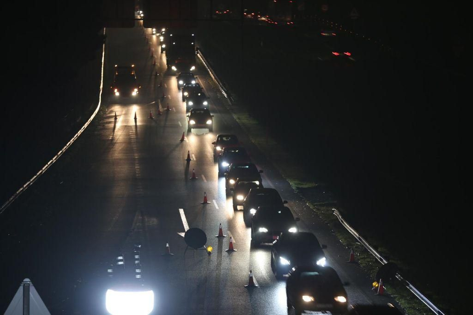 Control de la Guardia Civil en la A52 en O Porriño // Alberte