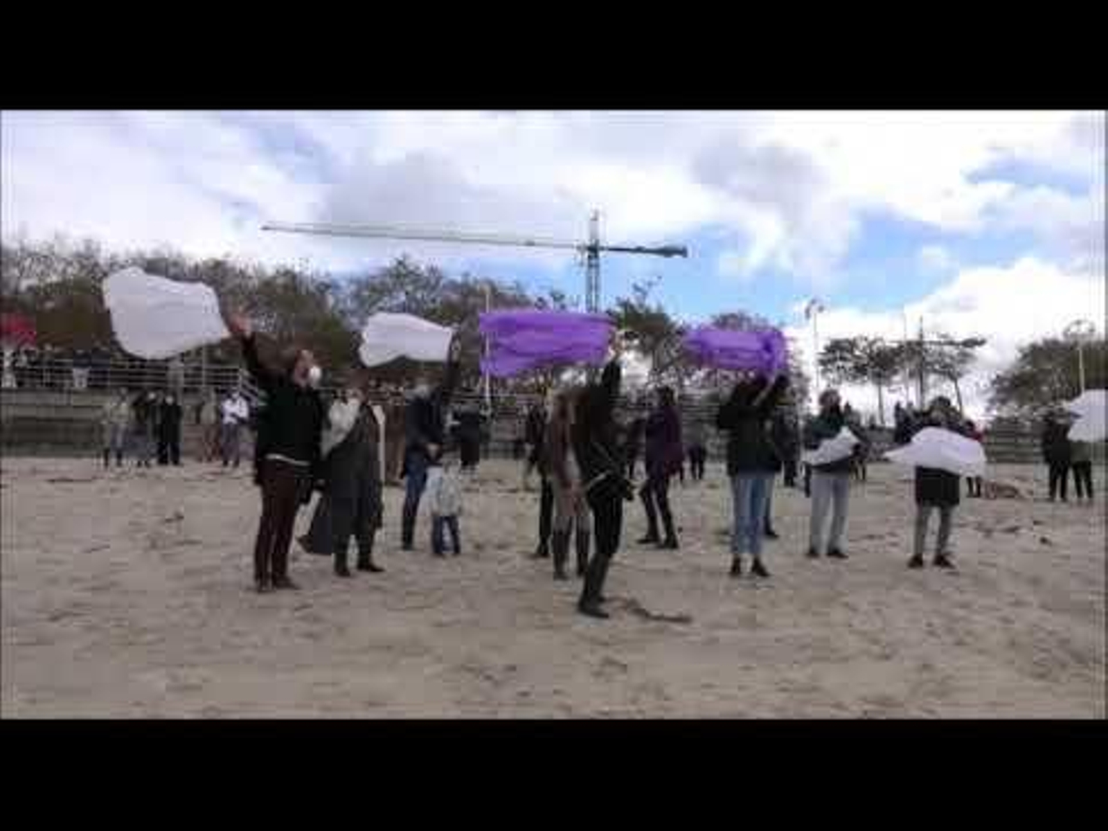 Globos en Samil para despedir al abogado Gustavo García fallecido en Fuerteventura
