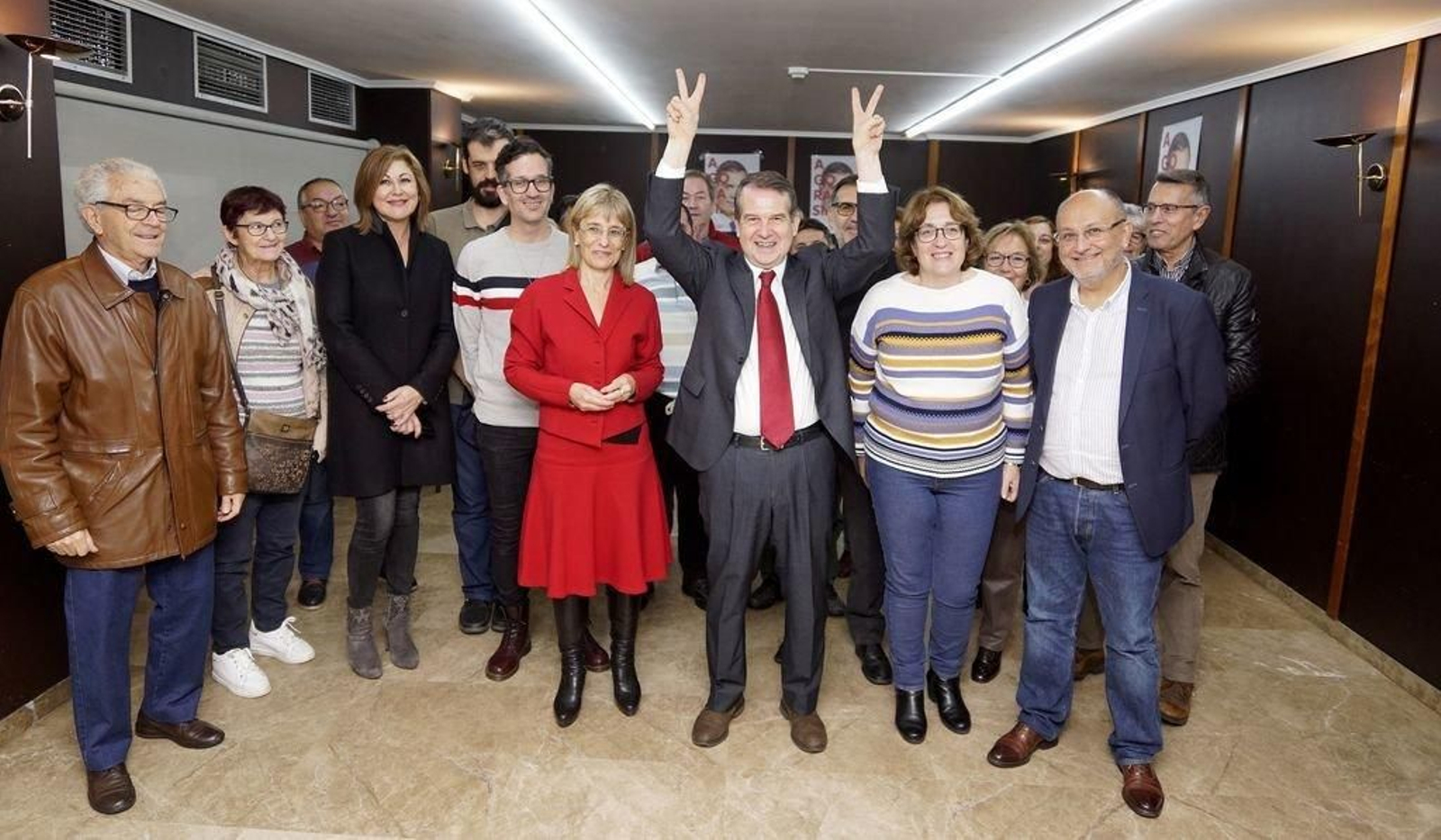 El PSOE realizó ayer un acto sobre infraestructuras y medio ambiente en el Hotel Ciudad de Vigo.