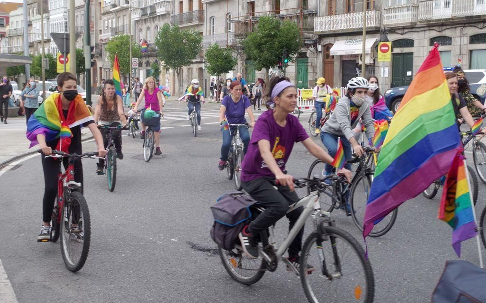 El colectivos LGTBI de Vigo reivindican la diversidad sexual con motivo del Día del Orgullo.