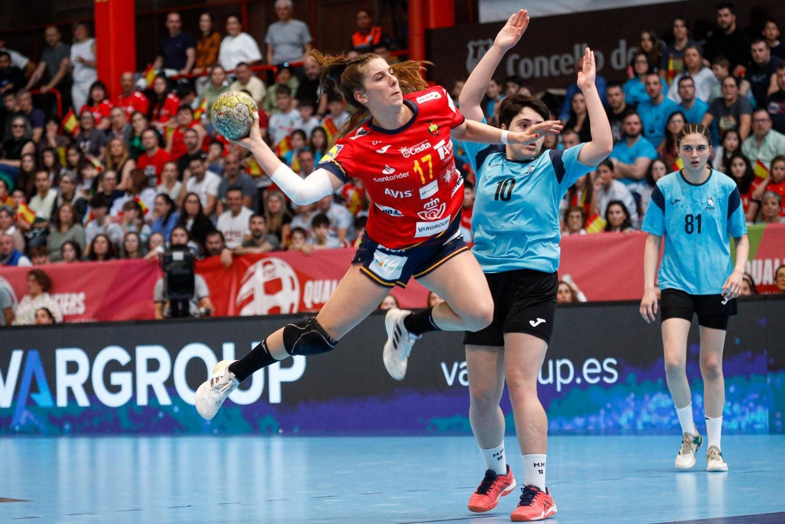 España-Azerbaiyán balonmano femenino en Porriño.