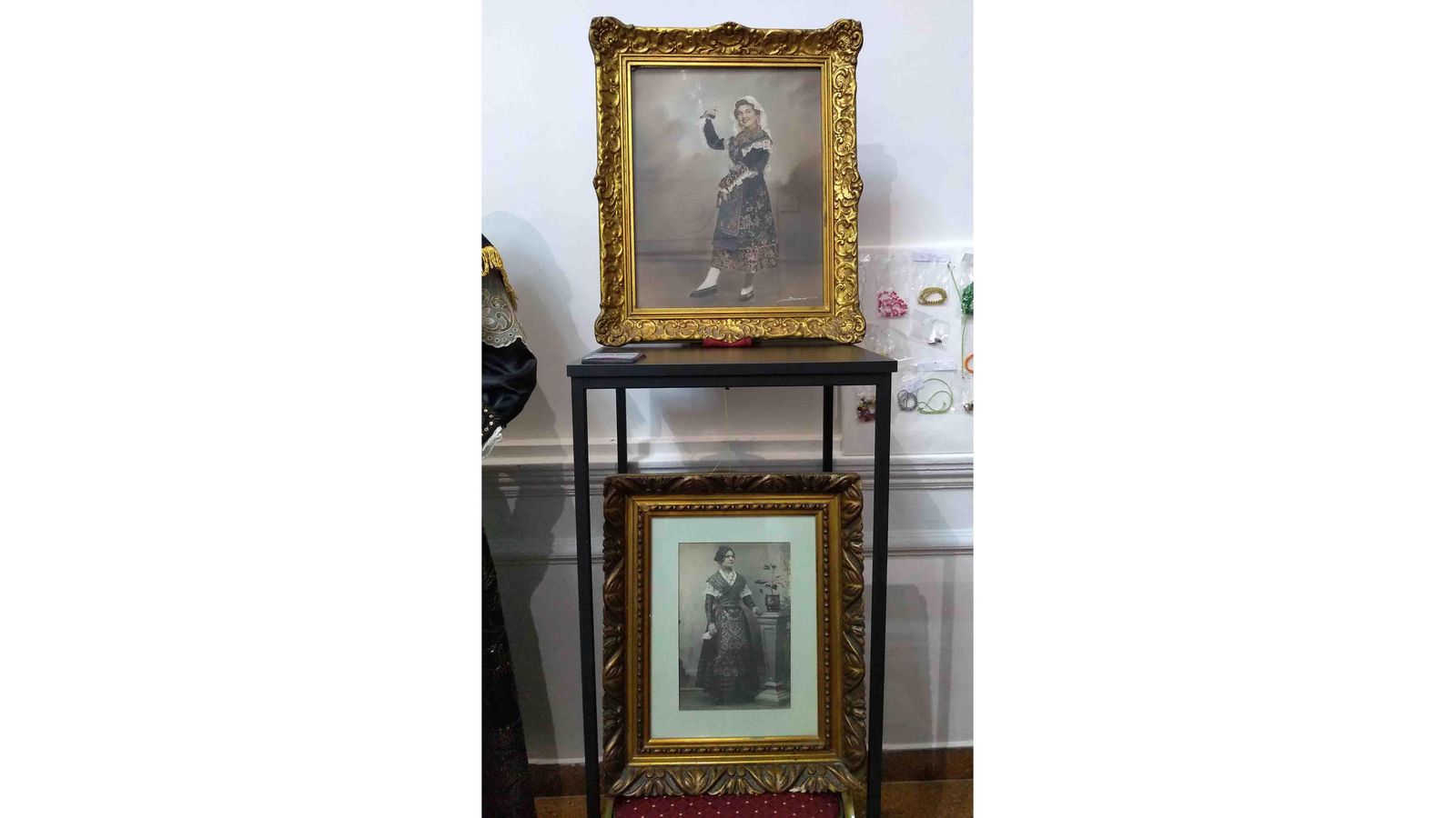 Obras de arte de autores de diversos orígenes; no hay fronteras en esta exposición. Consuelo Caunedo, Roberto Seijo, Ida de Vincenzo, son algunos de los nombres