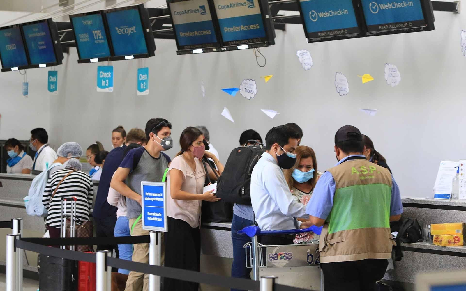Vista del aeropuerto de Santa Cruz (Bolivia). EFE/Juan Carlos Torrejón/Archivo