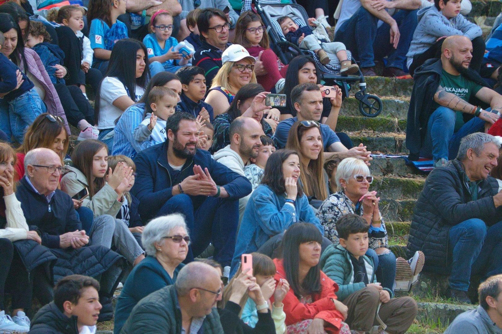 Las gradas de Castrelos llenas para ver la exhibición.