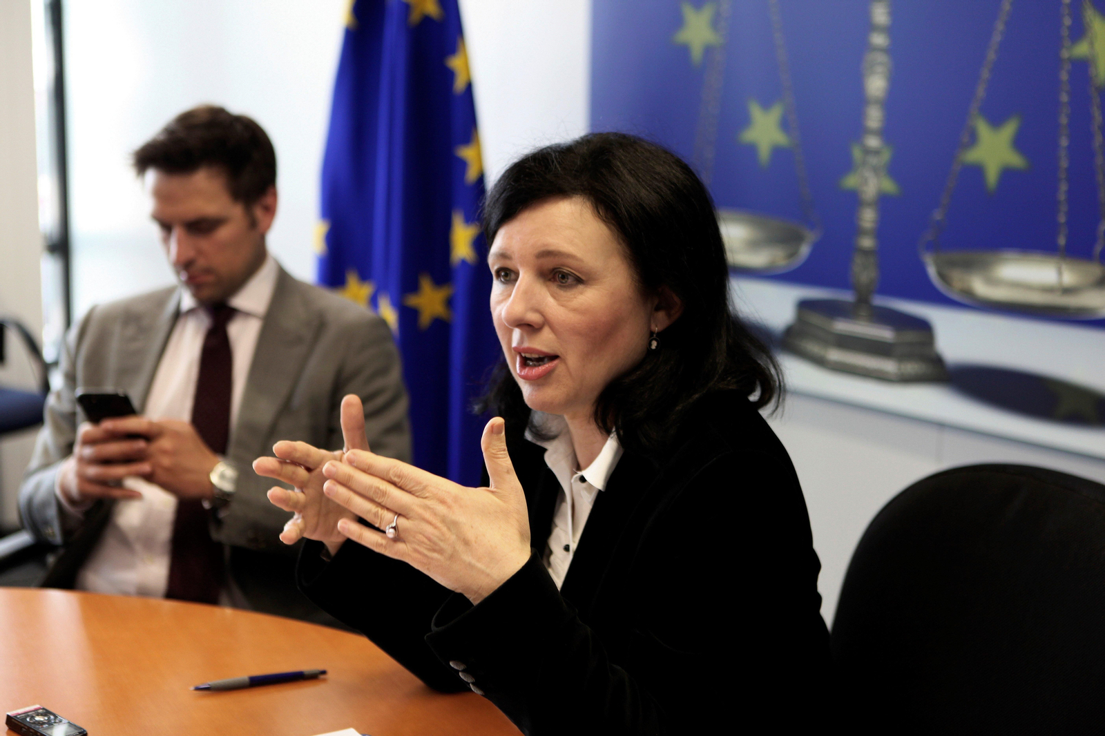 Vera Jourová, durante la entrevista.