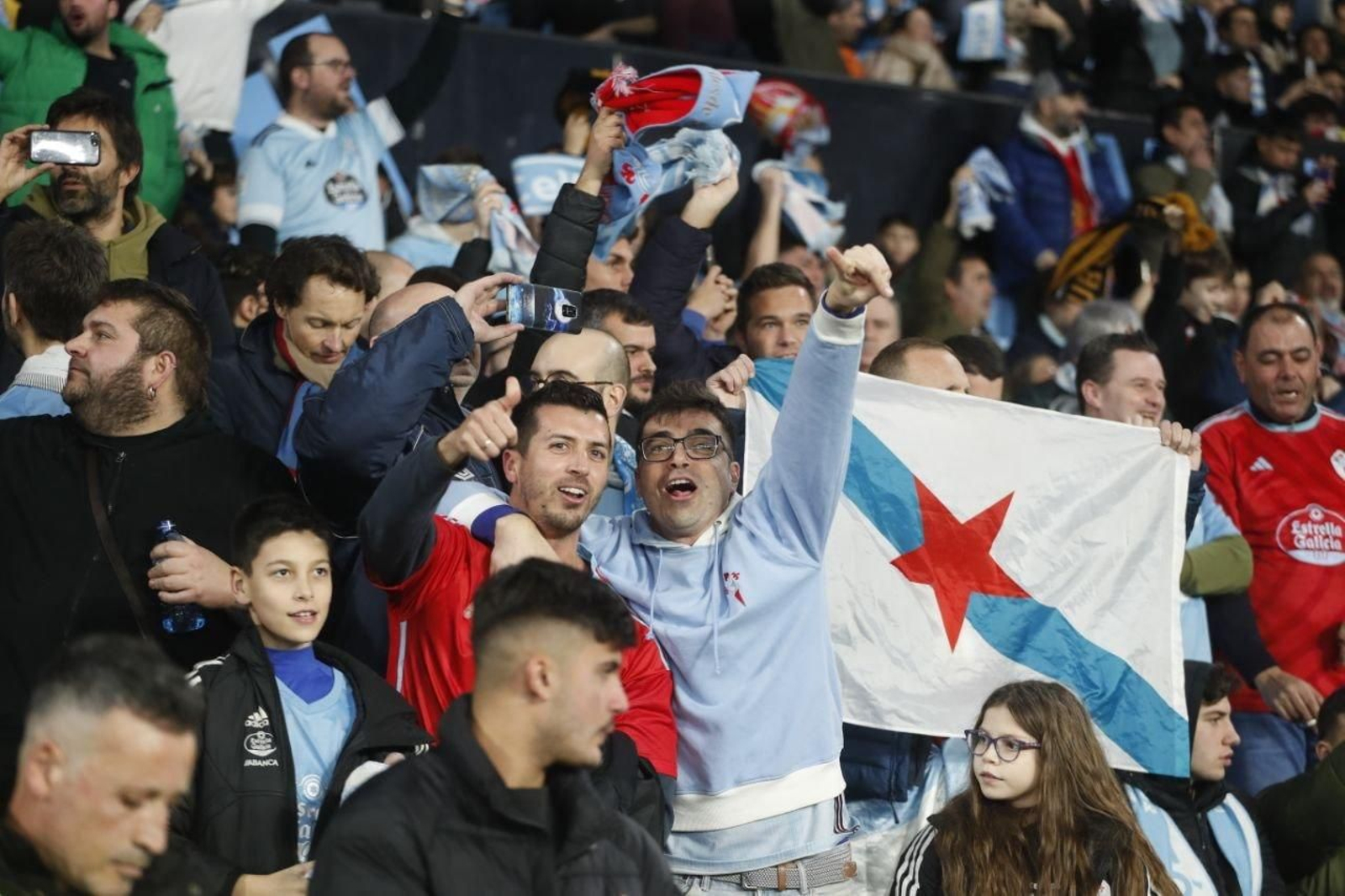 La grada con la afición del Celta.