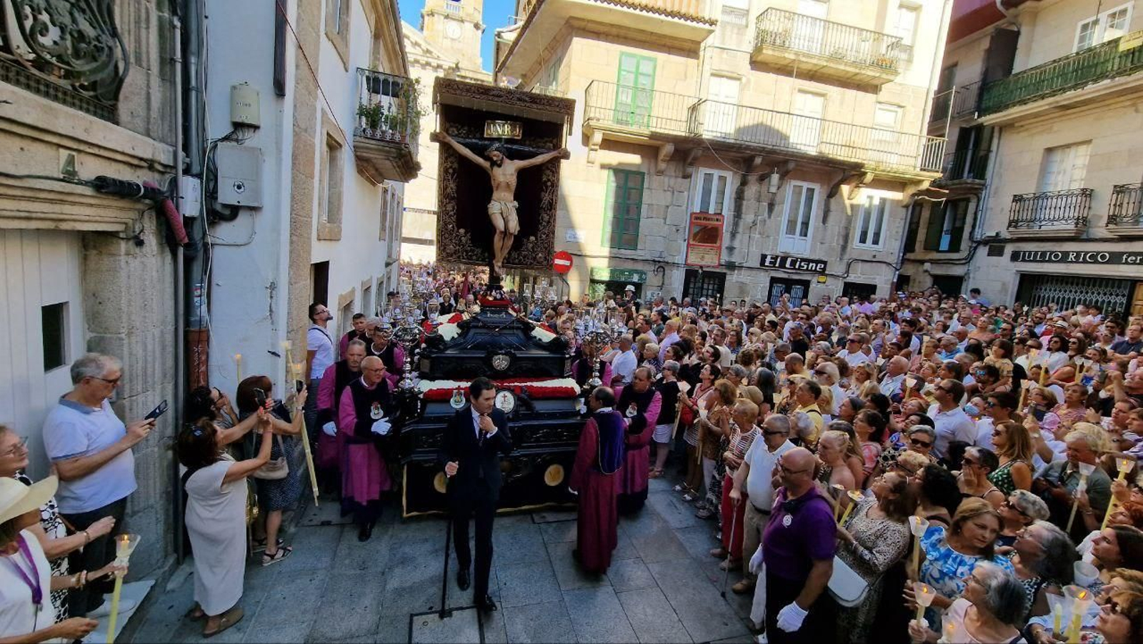Procesión del Cristo de la Victoria en Vigo. // J.V. Landín