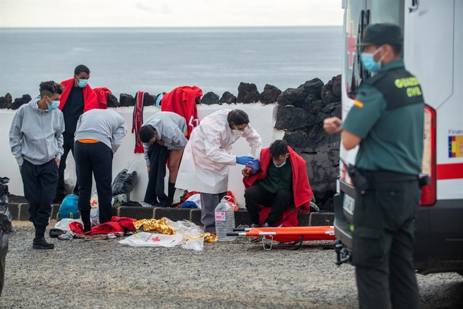 Llega a una patera con once inmigrantes magrebíes al norte de Lanzarote