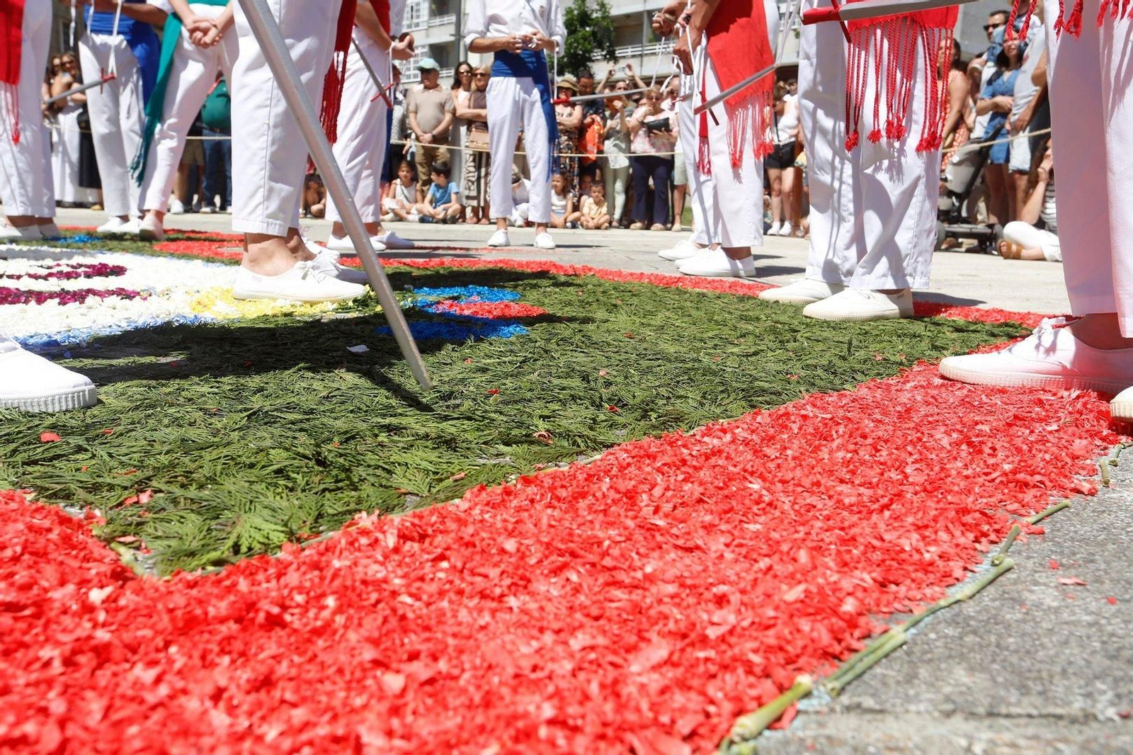 Danza das Espadas y Baile das Penlas, en Redondela.