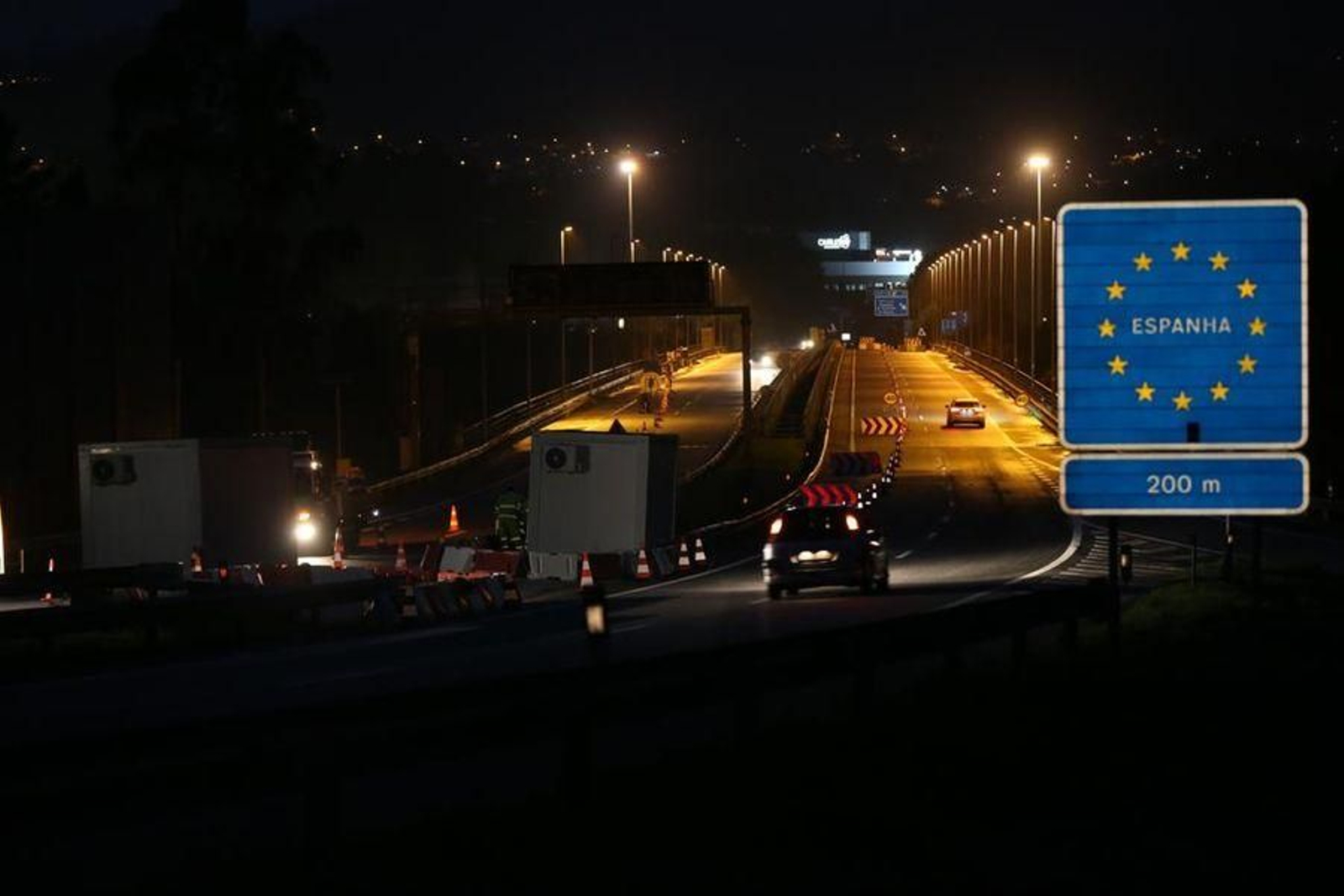 España y Portugal se preparan para el cierre de fronteras // Alberte