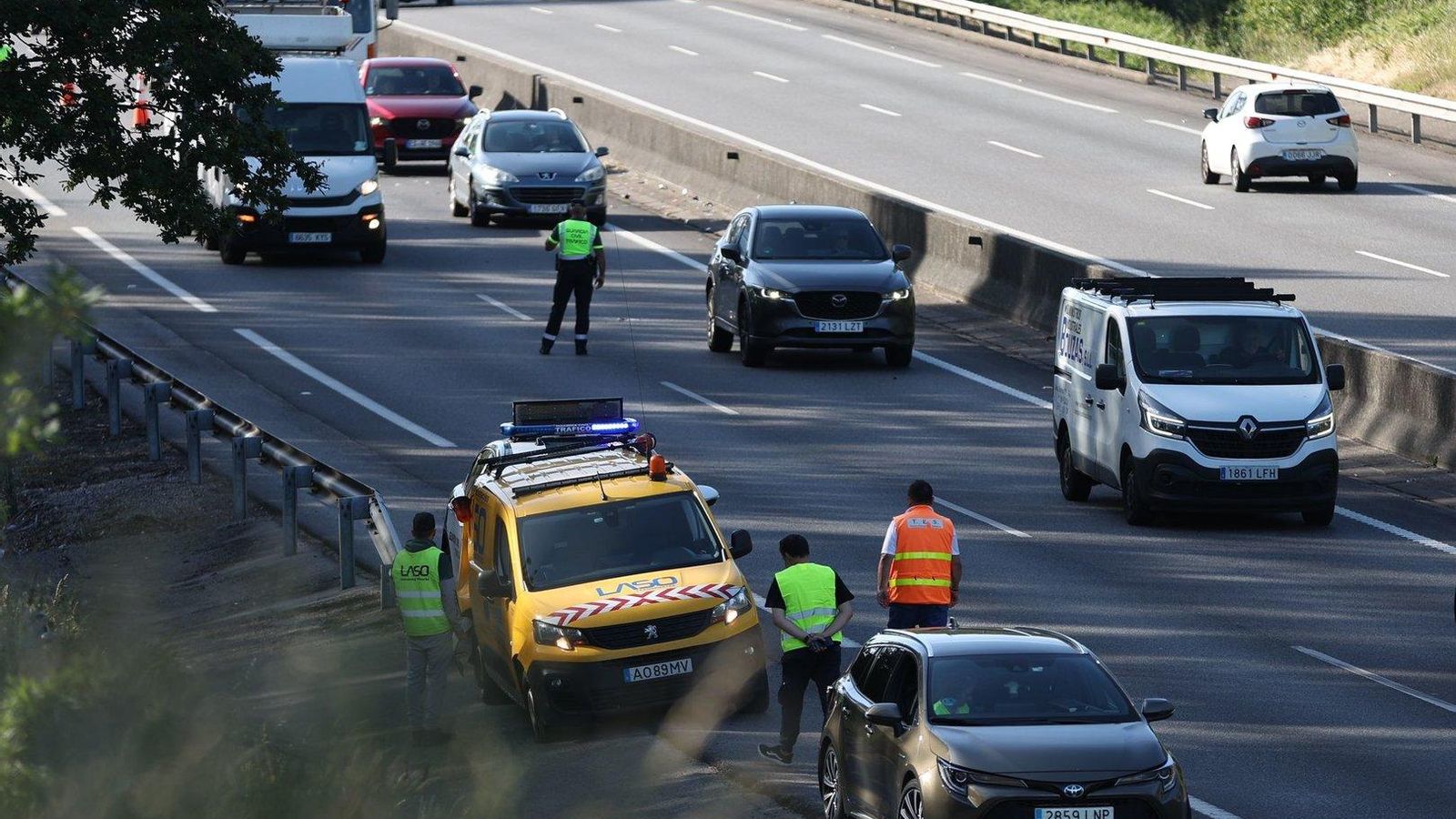 Los vehículos accidentados. // Alberte