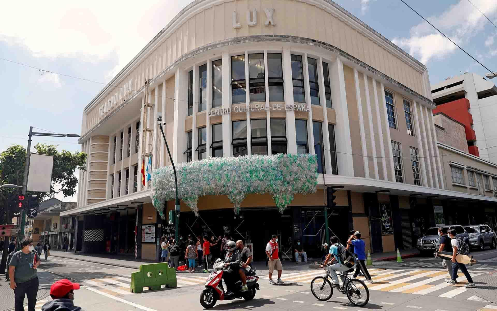 Archivo. Fachada del Centro Cultural de España en Ciudad de Guatemala (Guatemala). EFE/ Esteban Biba